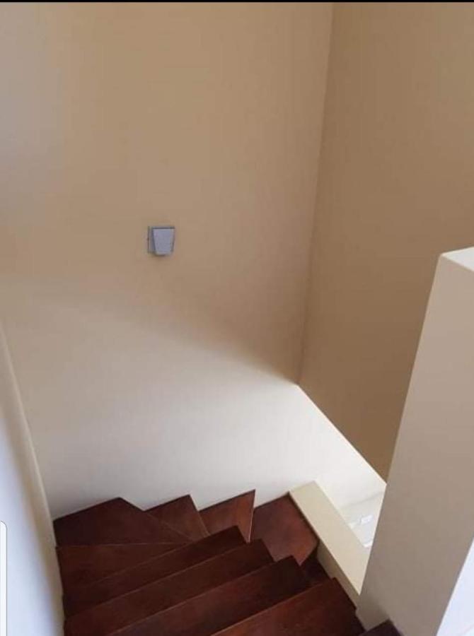 Apartment Duplex *